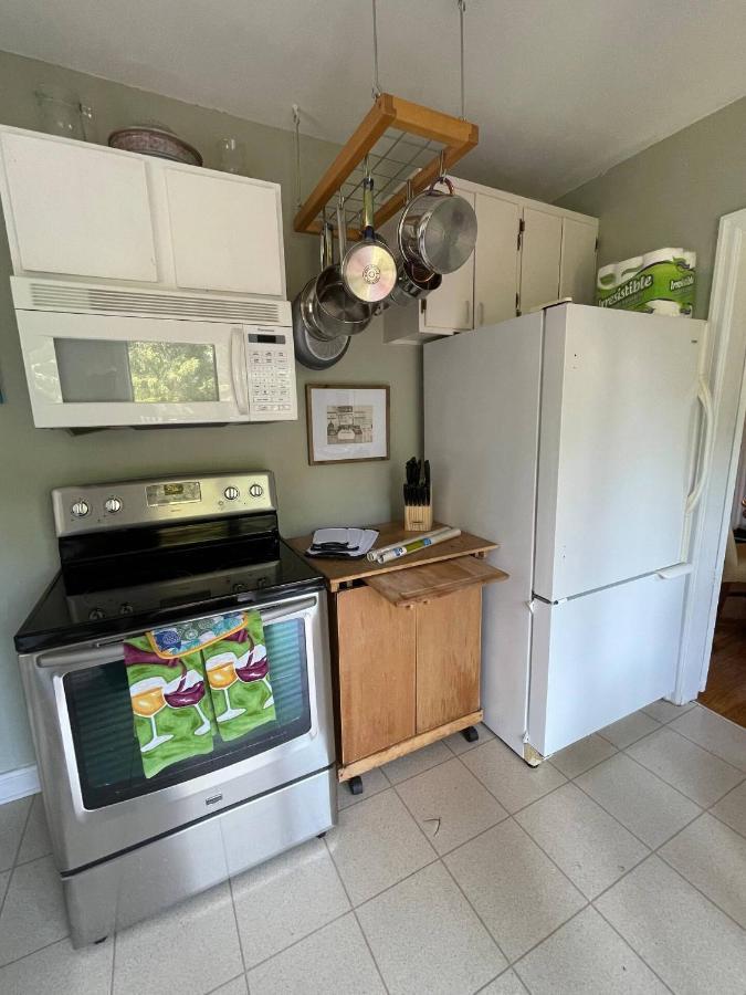 Quaint, Comfy, Close & Convenient Charleston Exterior photo